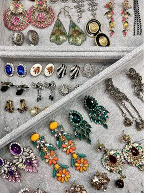 JEWELRY- 18-Live Auction Notification 😊 Like this to be notified for LIVES 🎉